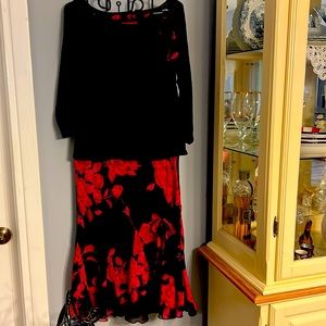 Woman’s black and fuchsia skirt set